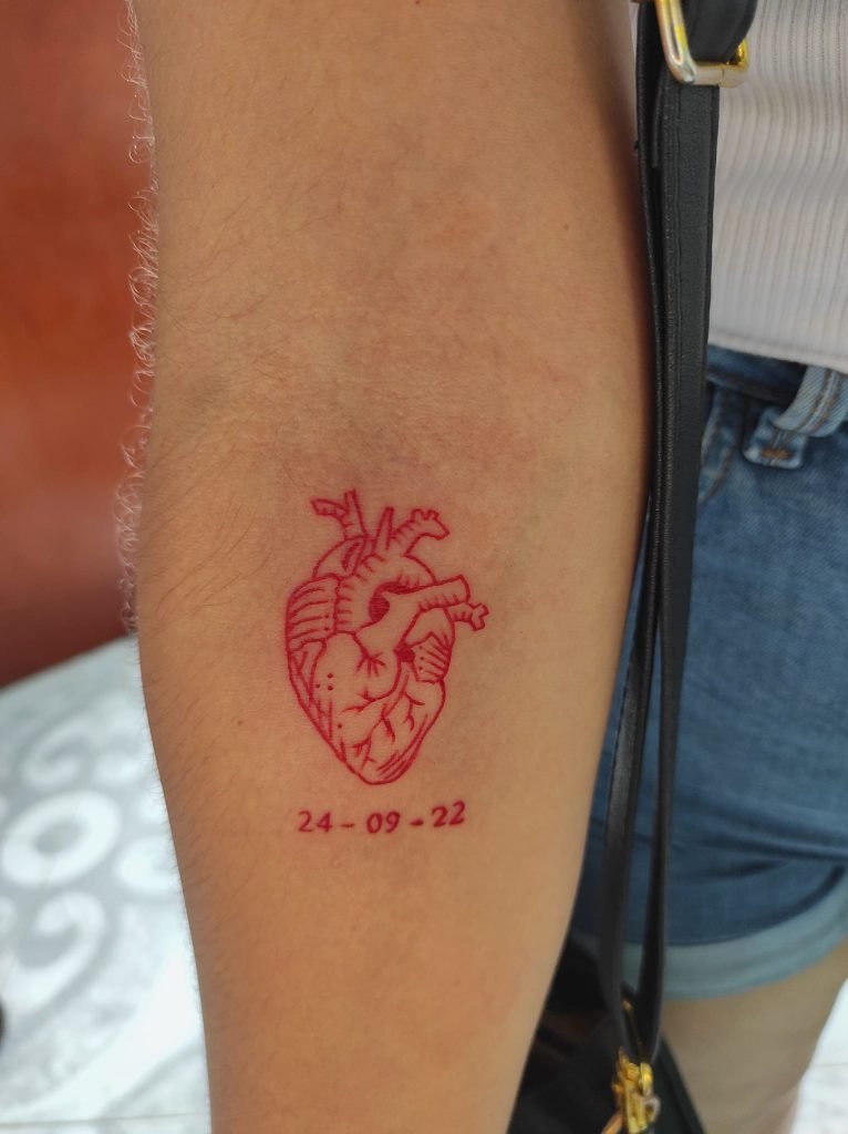 Tatuajes corazon rojo