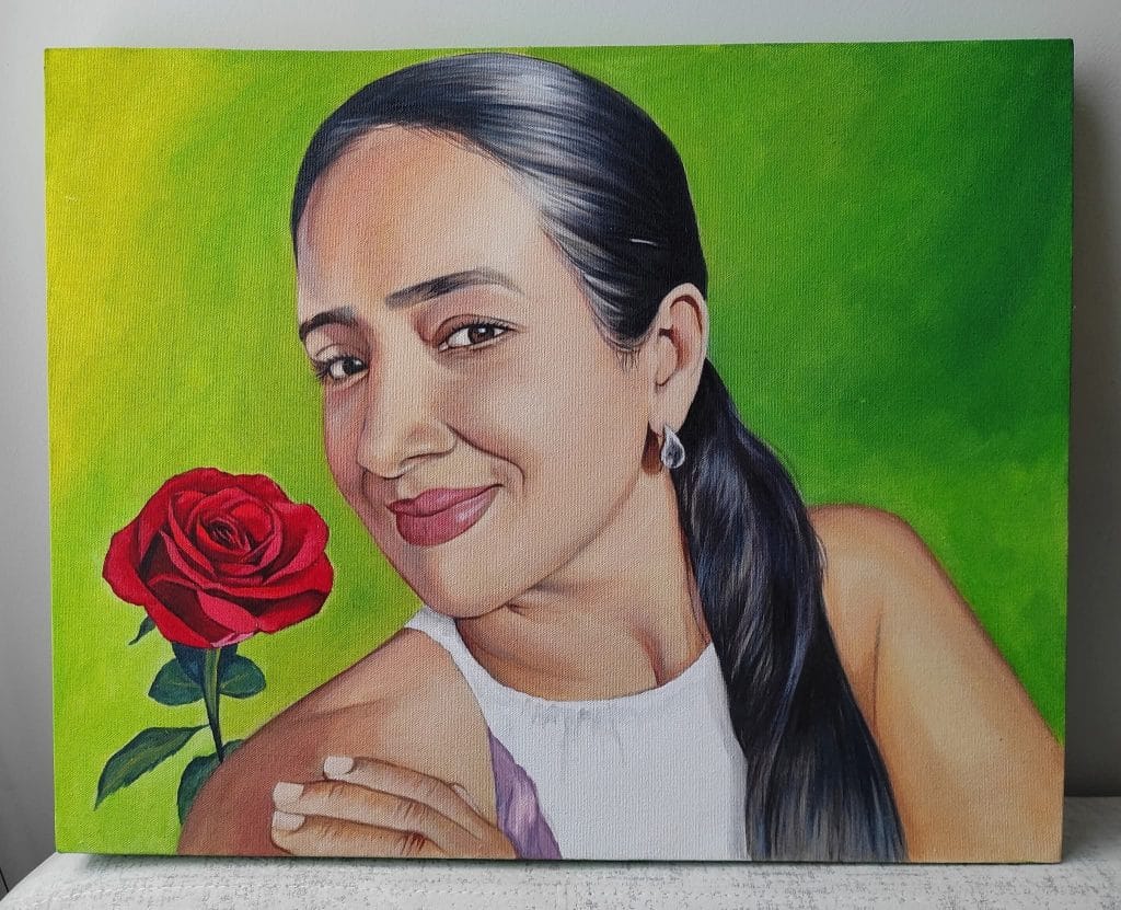 Retrato al oleo de mujer con rosa roja
